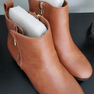Ankle boots